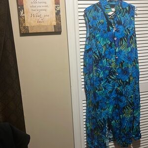 A woman flower dress